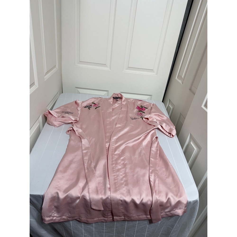 Victorias Secret Shanghai 2017 Fashion Show Pink Satin Floral Robe XS/S